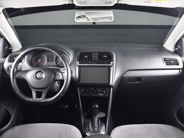Volkswagen Polo V Рестайлинг с пробегом 2020 года, цена 760 995 рублей, 335087 км, седан, Автокод Объявления