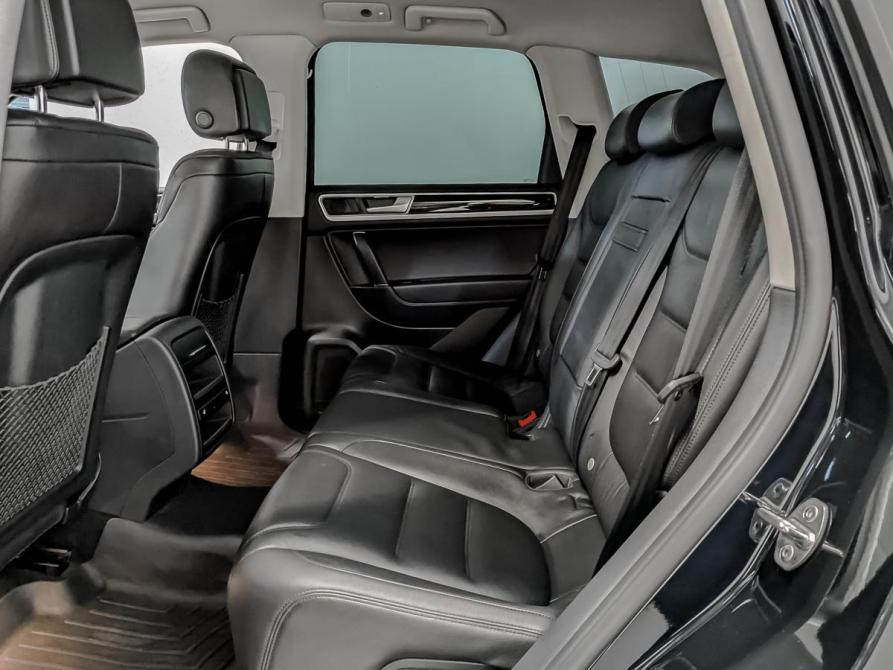 Volkswagen Touareg II Рестайлинг Санкт-Петербург  - изображение 18
