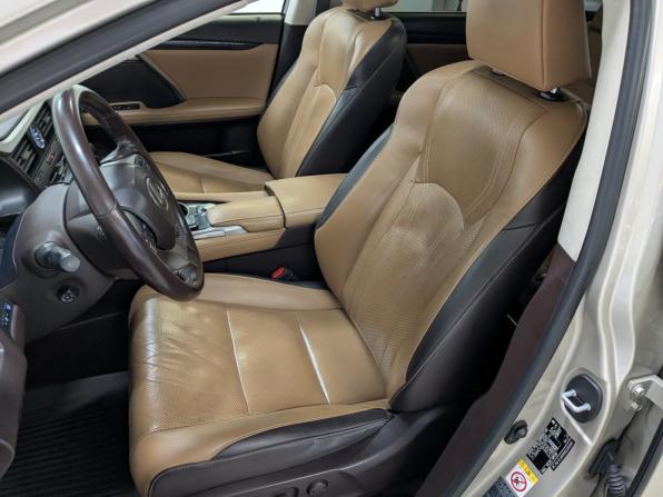 Lexus RX IV Рестайлинг с пробегом 2019 года, цена 3 750 000 рублей, 156000 км, внедорожник, Автокод Объявления