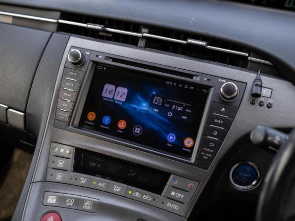 Toyota Prius III Рестайлинг (XW30) с пробегом 2012 года, цена 1 199 000 рублей, 282408 км, лифтбек, Автокод Объявления