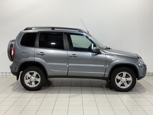 Chevrolet Niva I Рестайлинг с пробегом 2015 года, цена 648 400 рублей, 67397 км, внедорожник, Автокод Объявления