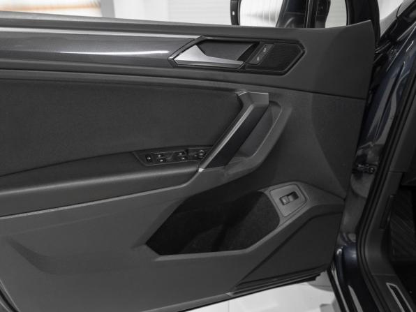 Volkswagen Tiguan II с пробегом 2017 года, цена 2 460 000 рублей, 134251 км, внедорожник, Автокод Объявления