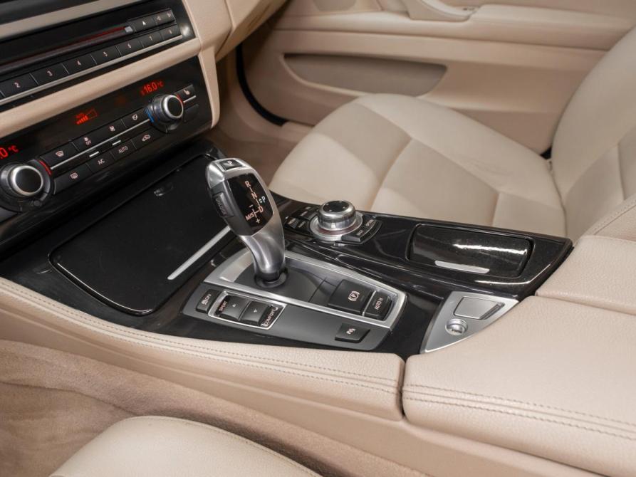 BMW 5 серии VI (F10/F11/F07) Рестайлинг Москва  - изображение 15
