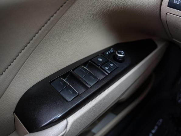 Toyota Camry VIII (XV70) Рестайлинг с пробегом 2021 года, цена 2 850 000 рублей, 68297 км, седан, Автокод Объявления