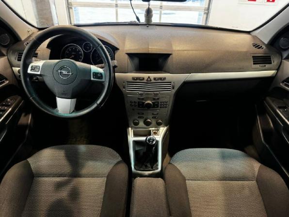 Opel Astra H Рестайлинг с пробегом 2014 года, цена 499 000 рублей, 187178 км, седан, Автокод Объявления