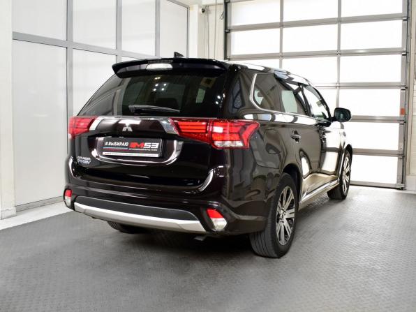 Mitsubishi Outlander III Рестайлинг 2 с пробегом 2015 года, цена 2 099 999 рублей, 120884 км, внедорожник, Автокод Объявления