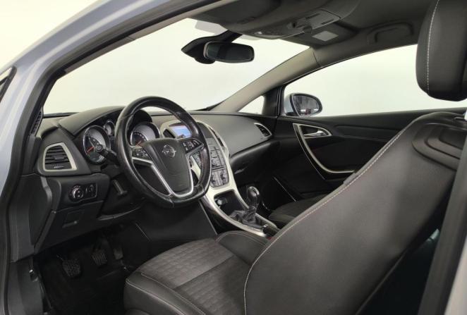 Opel Astra J Рестайлинг с пробегом 2012 года, цена 1 000 000 рублей, 98132 км, хэтчбек, Автокод Объявления