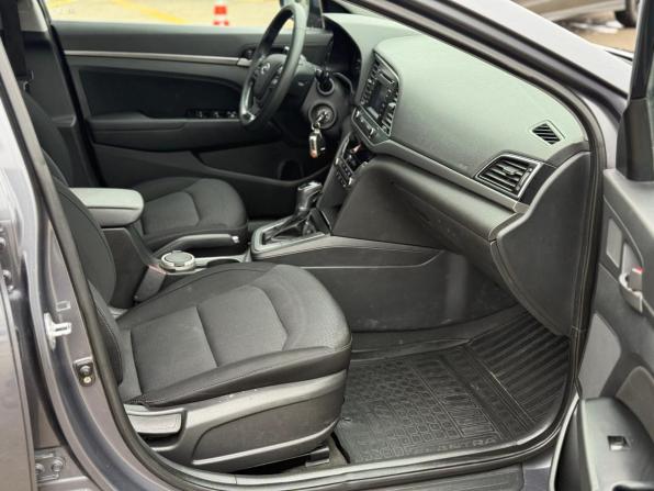 Hyundai Elantra VI (AD) с пробегом 2018 года, цена 1 420 000 рублей, 128375 км, седан, Автокод Объявления