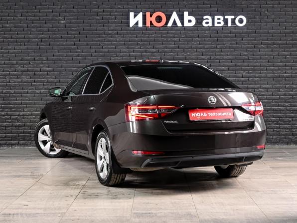 Skoda Superb III с пробегом 2018 года, цена 1 370 000 рублей, 276842 км, лифтбек, Автокод Объявления