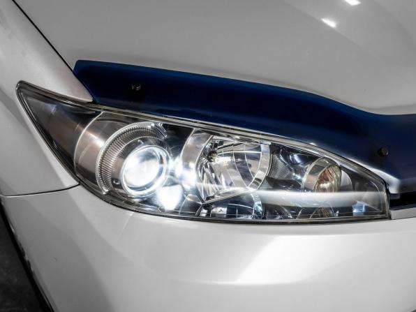 Toyota Wish II с пробегом 2009 года, цена 1 200 500 рублей, 177523 км, минивэн, Автокод Объявления