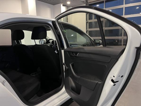 Skoda Rapid I Рестайлинг с пробегом 2018 года, цена 1 214 000 рублей, 163529 км, лифтбек, Автокод Объявления