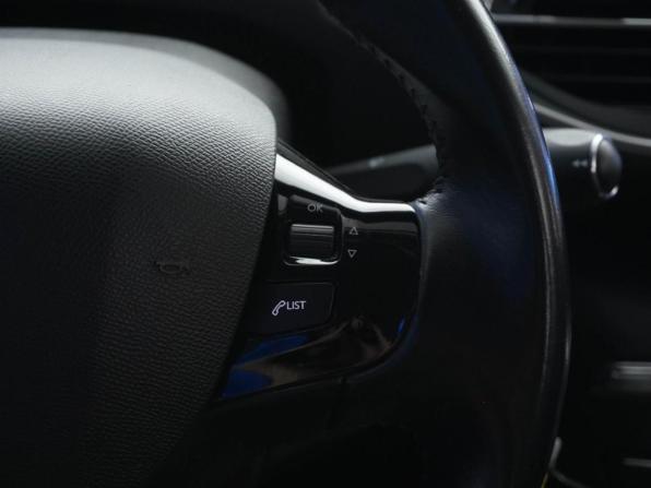 Peugeot 308 II Рестайлинг с пробегом 2020 года, цена 1 549 077 рублей, 143814 км, универсал, Автокод Объявления