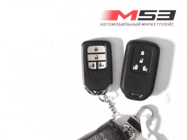Honda Stepwgn V Рестайлинг с пробегом 2017 года, цена 2 275 995 рублей, 121736 км, минивэн, Автокод Объявления