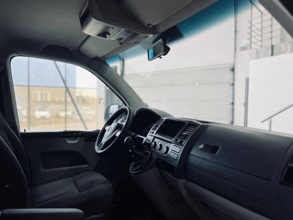 Volkswagen Caravelle T5 Рестайлинг с пробегом 2012 года, цена 1 769 900 рублей, 230000 км, минивэн, Автокод Объявления