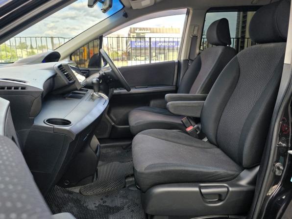 Honda Freed I Рестайлинг с пробегом 2012 года, цена 977 000 рублей, 159968 км, компактвэн, Автокод Объявления