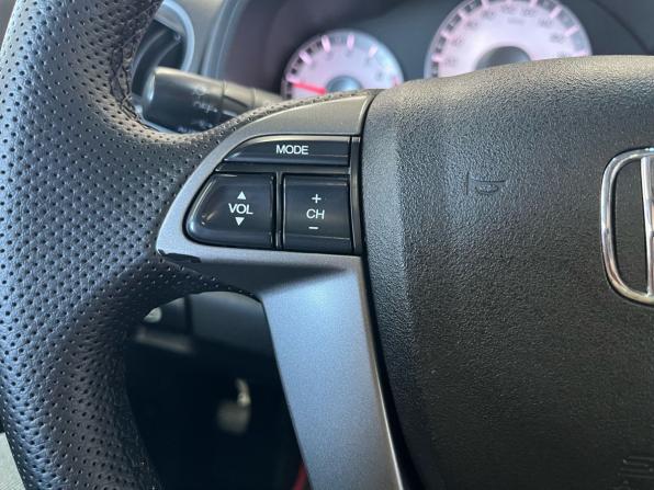 Honda Pilot II Рестайлинг с пробегом 2012 года, цена 1 700 000 рублей, 213755 км, внедорожник, Автокод Объявления