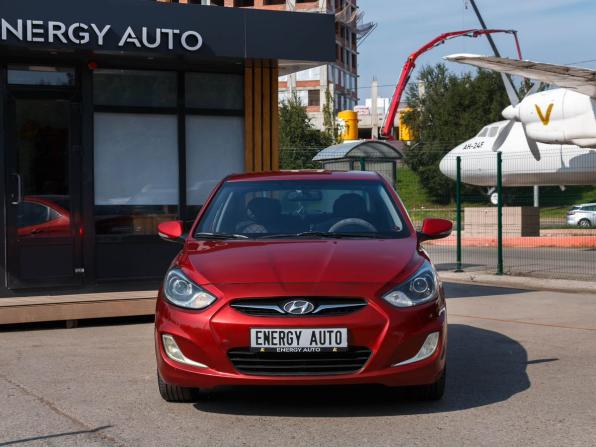 Hyundai Solaris I с пробегом 2012 года, цена 800 000 рублей, 230299 км, седан, Автокод Объявления