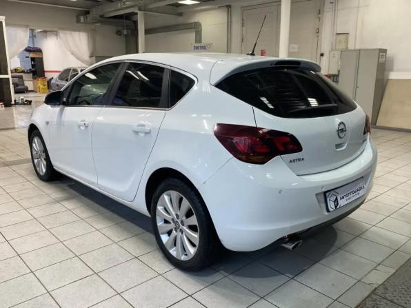 Opel Astra J с пробегом 2011 года, цена 639 000 рублей, 160736 км, хэтчбек, Автокод Объявления