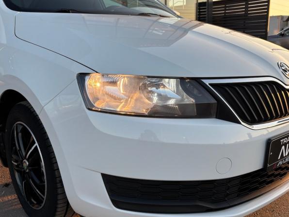 Skoda Rapid I Рестайлинг с пробегом 2018 года, цена 1 350 000 рублей, 111800 км, лифтбек, Автокод Объявления
