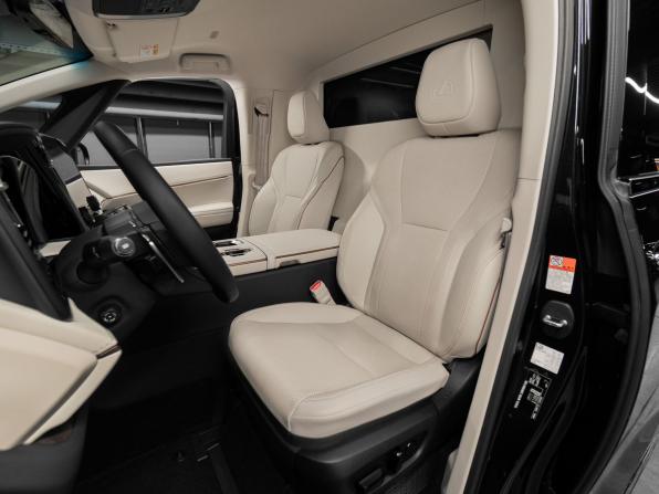 Lexus LM II с пробегом 2024 года, цена 14 900 000 рублей, 22311 км, минивэн, Автокод Объявления