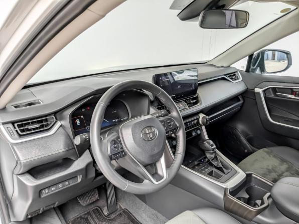 Toyota RAV4 V (XA50) с пробегом 2024 года, цена 3 950 000 рублей, 14359 км, внедорожник, Автокод Объявления