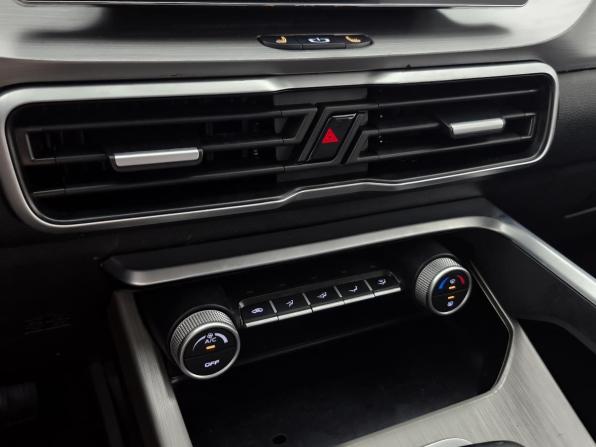 Geely Coolray I с пробегом 2023 года, цена 1 370 000 рублей, 79292 км, внедорожник, Автокод Объявления