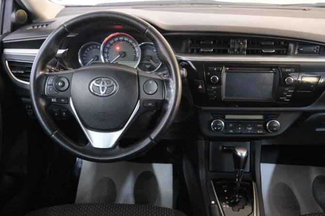 Toyota Corolla XI (E160 E170 E180) с пробегом 2014 года, цена 1 399 000 рублей, 155000 км, седан, Автокод Объявления