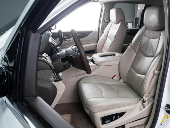 Cadillac Escalade IV с пробегом 2016 года, цена 3 347 000 рублей, 226002 км, внедорожник, Автокод Объявления