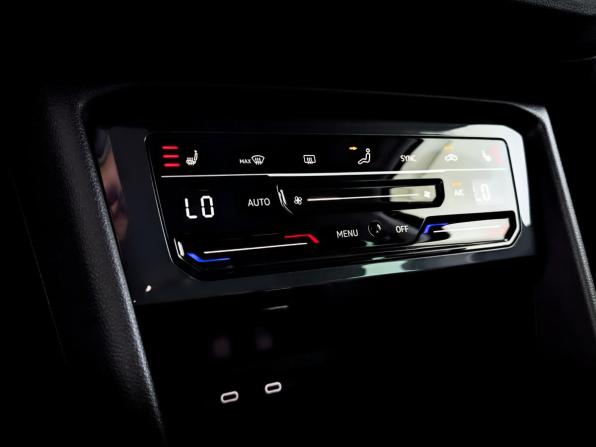 Volkswagen Tiguan II Рестайлинг с пробегом 2021 года, цена 3 750 000 рублей, 17314 км, внедорожник, Автокод Объявления