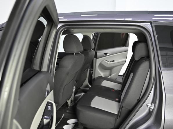 Chevrolet Orlando I с пробегом 2014 года, цена 949 000 рублей, 177000 км, компактвэн, Автокод Объявления