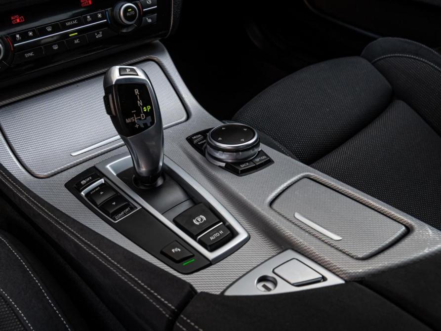 BMW 5 серии VI (F10/F11/F07) Рестайлинг Краснодар  - изображение 12