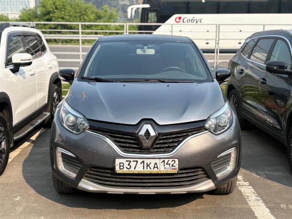 Renault Kaptur I с пробегом 2017 года, цена 1 399 000 рублей, 124804 км, внедорожник, Автокод Объявления