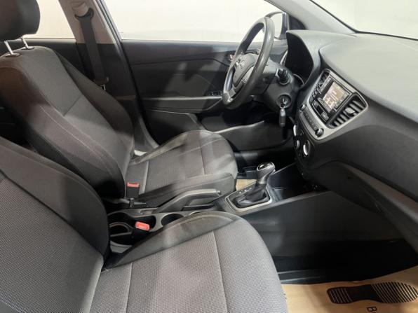 Hyundai Solaris II с пробегом 2018 года, цена 1 425 500 рублей, 141576 км, седан, Автокод Объявления