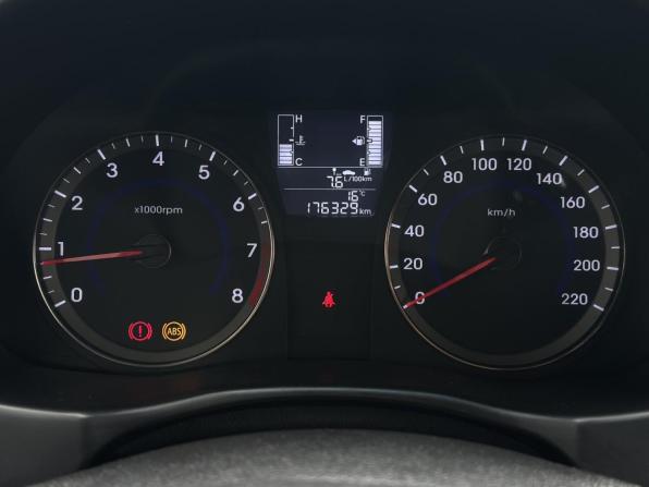 Hyundai Solaris I с пробегом 2014 года, цена 865 000 рублей, 176328 км, седан, Автокод Объявления