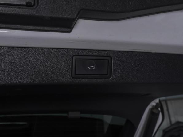 Volkswagen Tavendor I с пробегом 2022 года, цена 4 300 000 рублей, 71866 км, внедорожник, Автокод Объявления