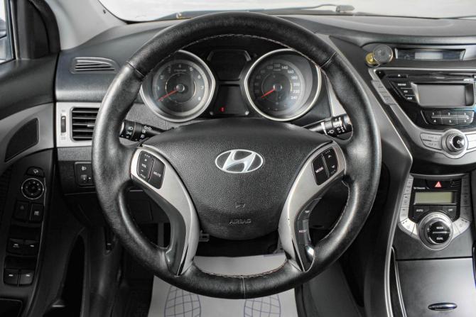 Hyundai Elantra V (MD) с пробегом 2012 года, цена 919 000 рублей, 231000 км, седан, Автокод Объявления