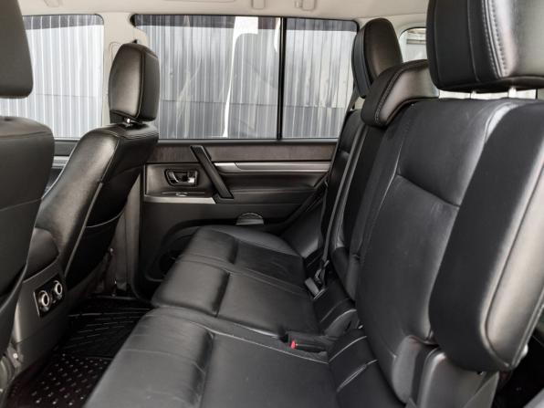 Mitsubishi Pajero IV Рестайлинг 1 с пробегом 2013 года, цена 2 600 000 рублей, 109849 км, внедорожник, Автокод Объявления