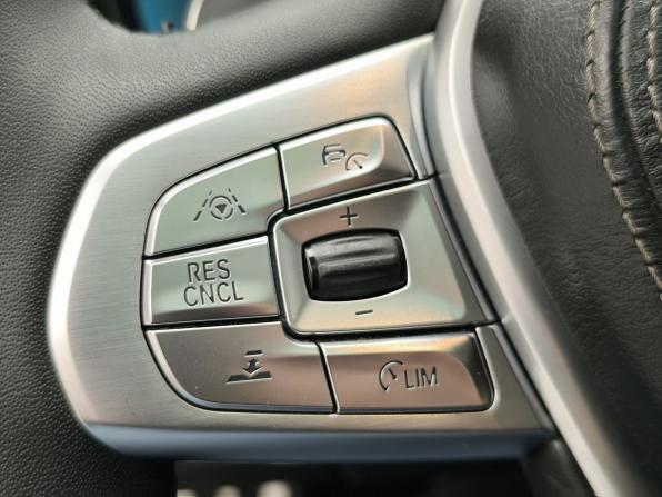 BMW 7 серии VI (G11/G12) с пробегом 2017 года, цена 3 724 000 рублей, 142309 км, седан, Автокод Объявления