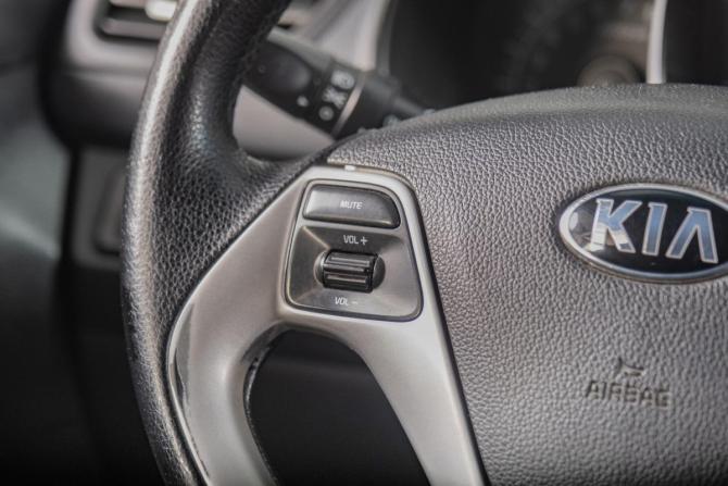Kia Rio III Рестайлинг с пробегом 2015 года, цена 879 000 рублей, 207000 км, седан, Автокод Объявления