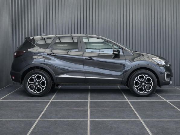 Renault Kaptur I Рестайлинг с пробегом 2021 года, цена 1 697 000 рублей, 32956 км, внедорожник, Автокод Объявления