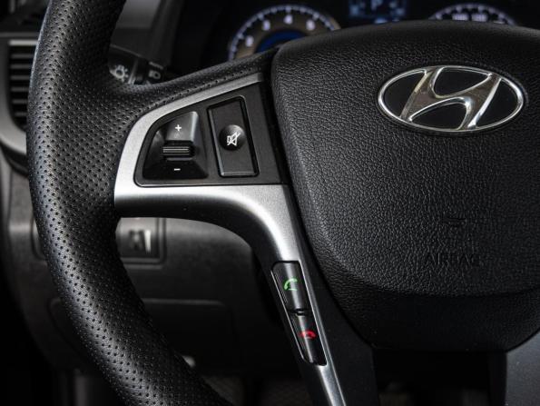 Hyundai Solaris I Рестайлинг с пробегом 2015 года, цена 1 180 000 рублей, 116097 км, хэтчбек, Автокод Объявления