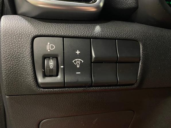 Kia Sportage IV Рестайлинг с пробегом 2018 года, цена 2 300 000 рублей, 200464 км, внедорожник, Автокод Объявления