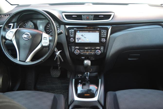 Nissan Qashqai II с пробегом 2017 года, цена 1 430 000 рублей, 238863 км, внедорожник, Автокод Объявления