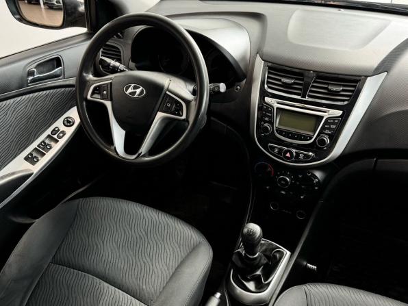 Hyundai Solaris I с пробегом 2013 года, цена 790 000 рублей, 135099 км, седан, Автокод Объявления
