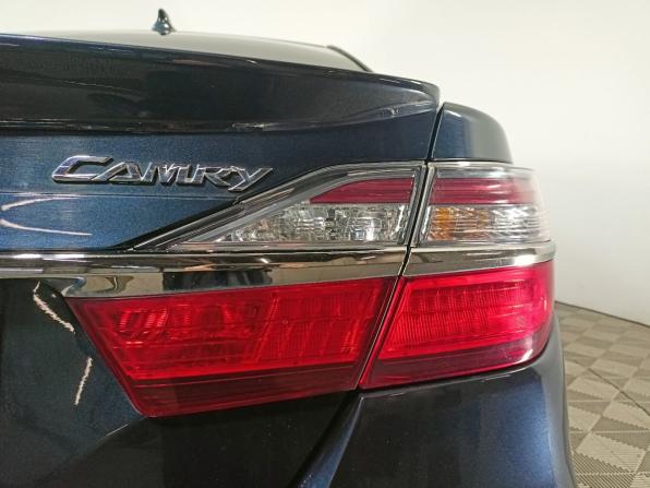 Toyota Camry VII (XV50) Рестайлинг с пробегом 2015 года, цена 1 699 000 рублей, 144000 км, седан, Автокод Объявления