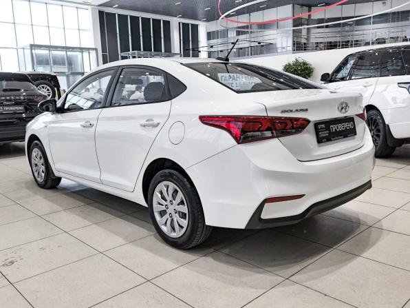 Hyundai Solaris II с пробегом 2019 года, цена 1 350 000 рублей, 74463 км, седан, Автокод Объявления