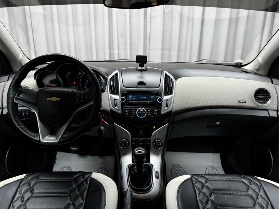 Chevrolet Cruze I Рестайлинг Ижевск  - изображение 12