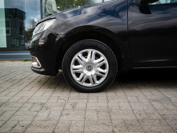 Renault Logan II с пробегом 2017 года, цена 750 000 рублей, 160089 км, седан, Автокод Объявления