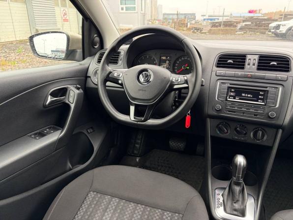 Volkswagen Polo V Рестайлинг с пробегом 2016 года, цена 945 000 рублей, 116000 км, седан, Автокод Объявления