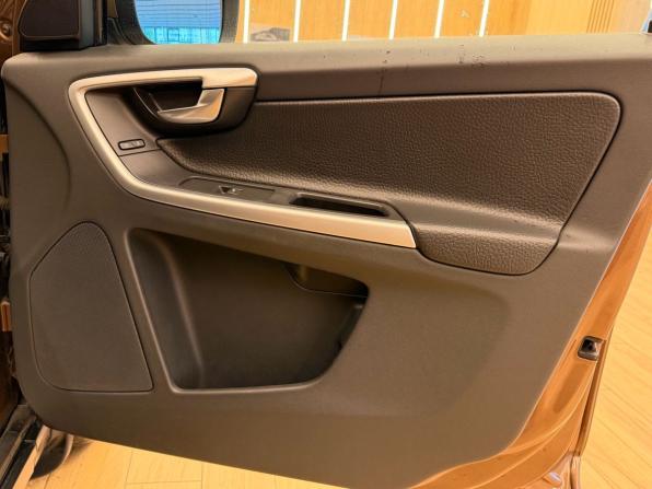 Volvo XC60 I с пробегом 2011 года, цена 1 200 000 рублей, 217000 км, внедорожник, Автокод Объявления